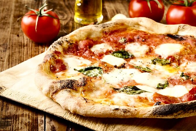 Authentic Naples Food Tour with 8+ Tastings of Pizza, Wine & More - Small-group Naples food tour: why max 12 matters