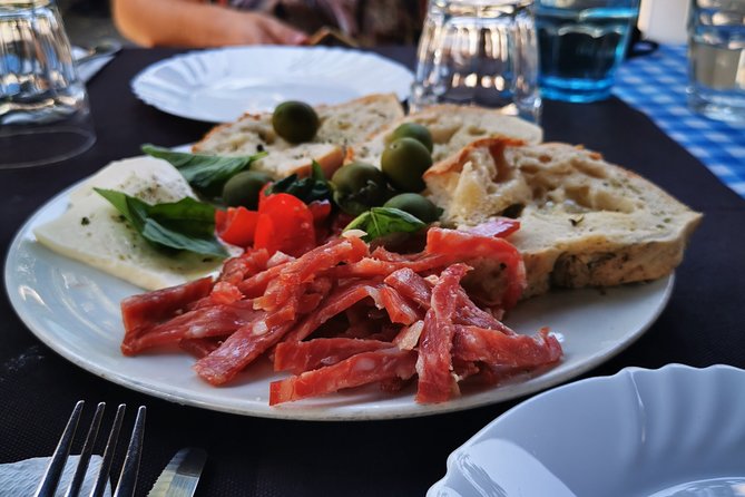 Authentic Pizza Making Class in Naples with Appetizers and Drink - Starter Plates in Naples: Fior di Latte and Cherry Tomatoes