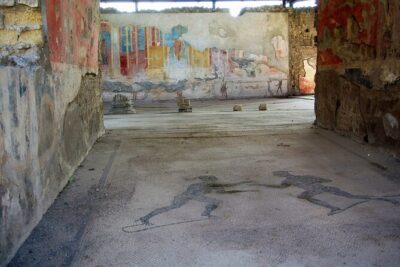 Day Trip of Pompeii, Herculaneum and Vesuvius from Naples - Stop 1: Herculaneum in 2 hours—what makes it special