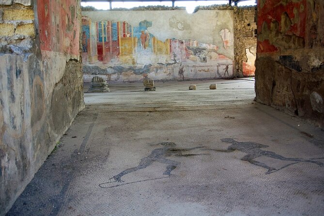 Day Trip of Pompeii, Herculaneum and Vesuvius from Naples - Stop 1: Herculaneum in 2 hours—what makes it special