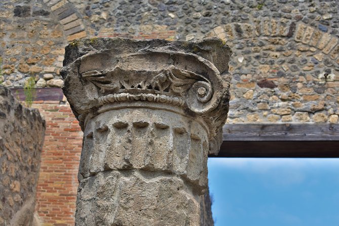 Discover the Ancient Ruins of Pompeii: Day Trip from Rome - Stop for Lunch in Pompeii: Included, With a Few Watch-Outs