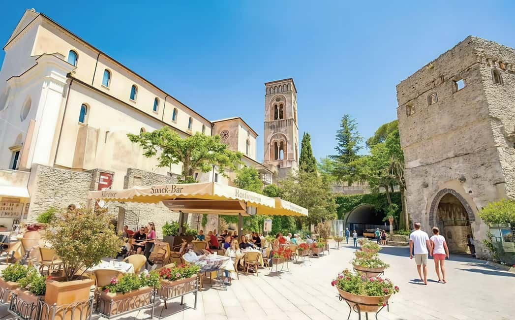 From Naples: Amalfi Coast Full-Day Trip - Positano from the bus: what to do with a 10-minute photo stop