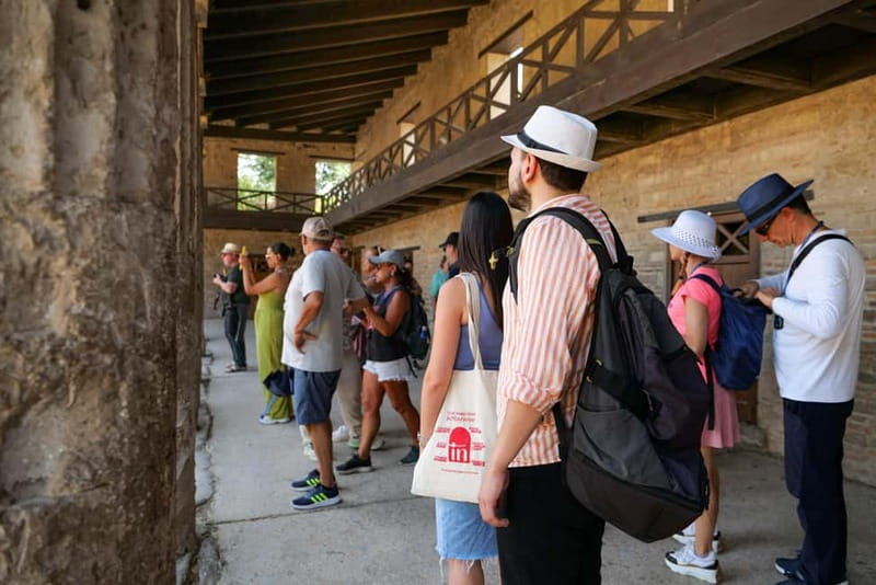 From Naples: Guided tour of Pompeii skip-the-line and round-trip train - Practical tips that help the day go smoothly