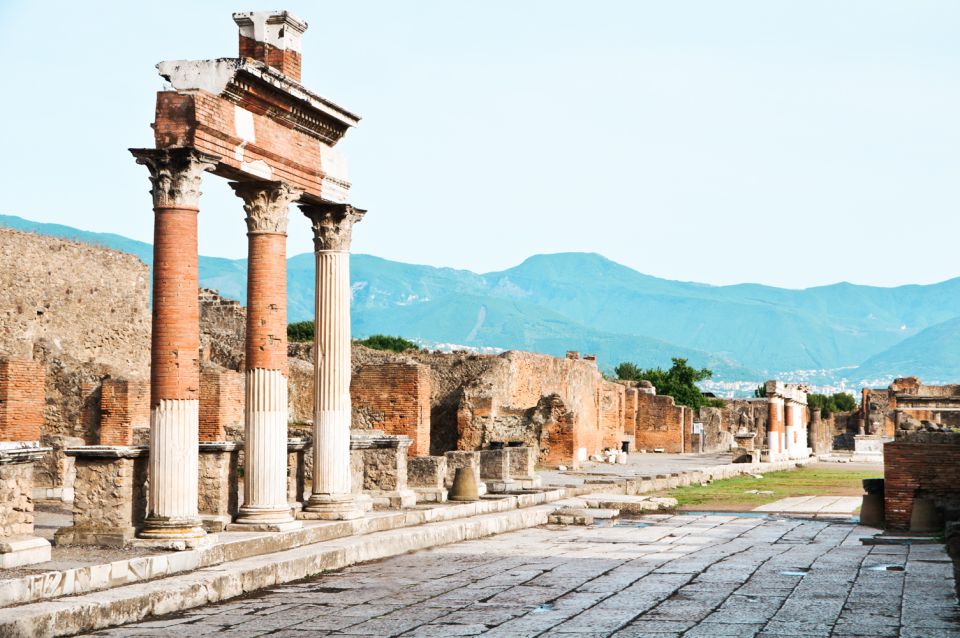 From Naples or Sorrento: Pompei Half-Day Tour - Key Pompeii Tour Highlights (What You’ll Feel in the First Hour)