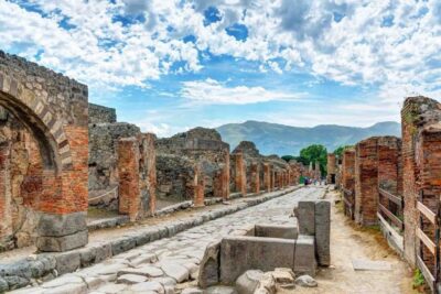 From Naples: Ruins of Pompeii - Your 2-Hour Pompeii Walking Tour: What That Time Buys You