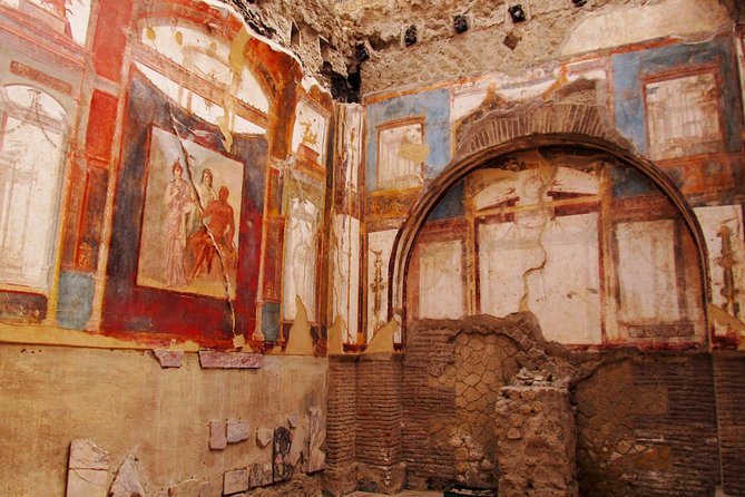 Herculaneum Guided Group Tour from Naples - Guides, language clarity, and why the group size matters