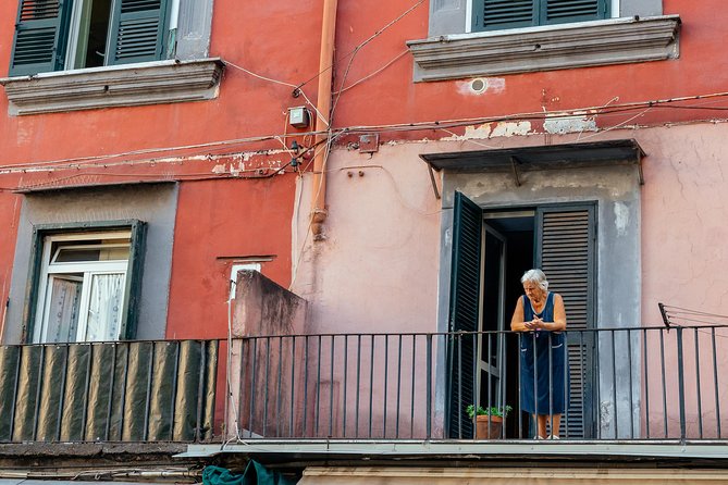Highlights & Hidden Gems PRIVATE Walking Tour: Naples Delights - Three tastings, plus babà or coffee: how the break actually helps