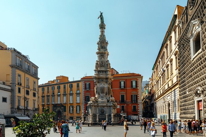 Highlights & Hidden Gems PRIVATE Walking Tour: Naples Delights - Quartieri Spagnoli: street life, Spanish Quarter energy, and quick context