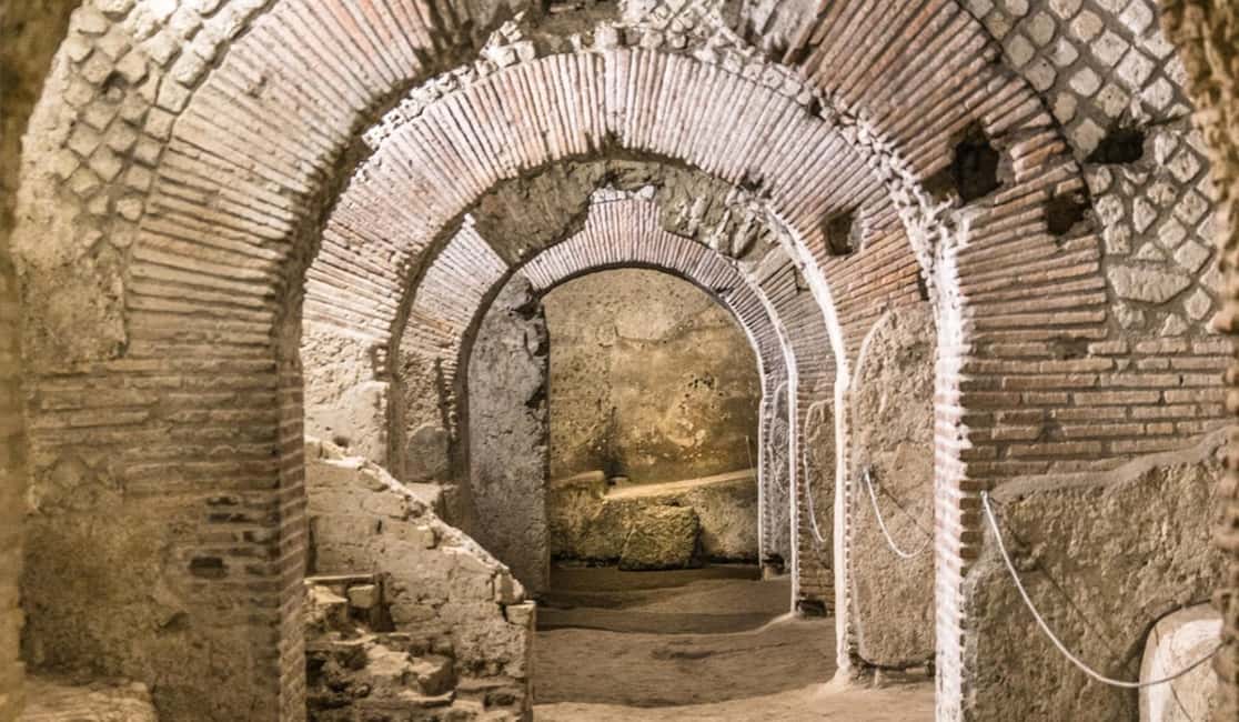 Naples: City Walking Tour w/ Underground Roman Ruins Ticket - Above-ground Naples: the sights you can actually connect