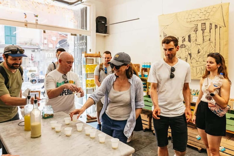 Naples: Guided Street Food Tour with Spritz - Guides and group vibe: what makes it feel personal
