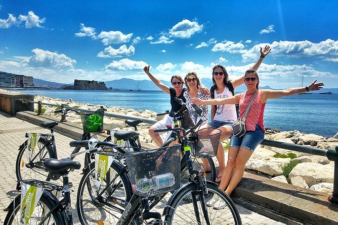 Naples Guided Tour by Bike - Via San Gregorio Armeno: Christmas scenes, 365 days a year