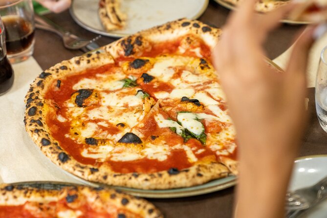 Naples Pizza & Drinks Tour: A Slice of Naples with Eating Europe - Key highlights at a glance