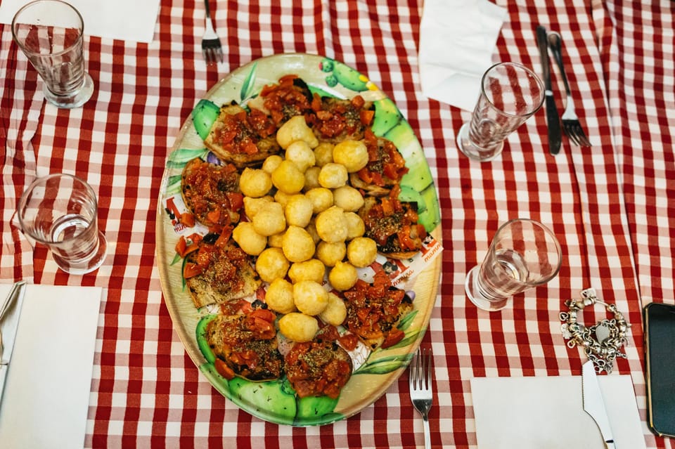 Naples: Pizza-Making Workshop with Drink and Appetizer - Key highlights that make this class feel real