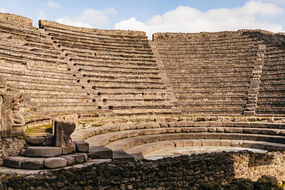 Naples: Pompeii and Mt. Vesuvius with Lunch and Wine Tasting - Value, fitness, and who should choose it