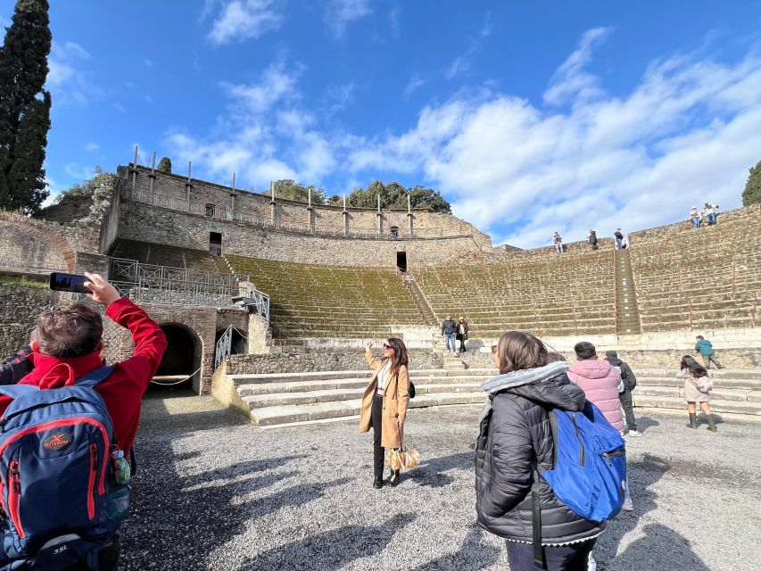 Naples: Pompeii & Mt. Vesuvius Day Trip with Tickets & Lunch - Lunch near Vesuvius: simple, filling, and timed for the hike