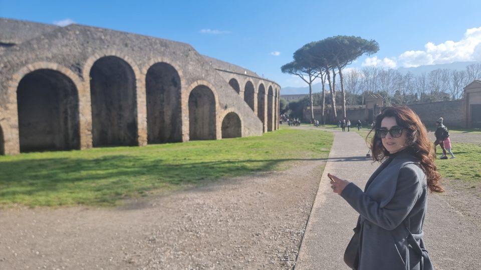 Naples: Pompeii Self Guided Audio Tour - Amphitheater to House of the Vettii: What You’ll Learn at the Big Stops