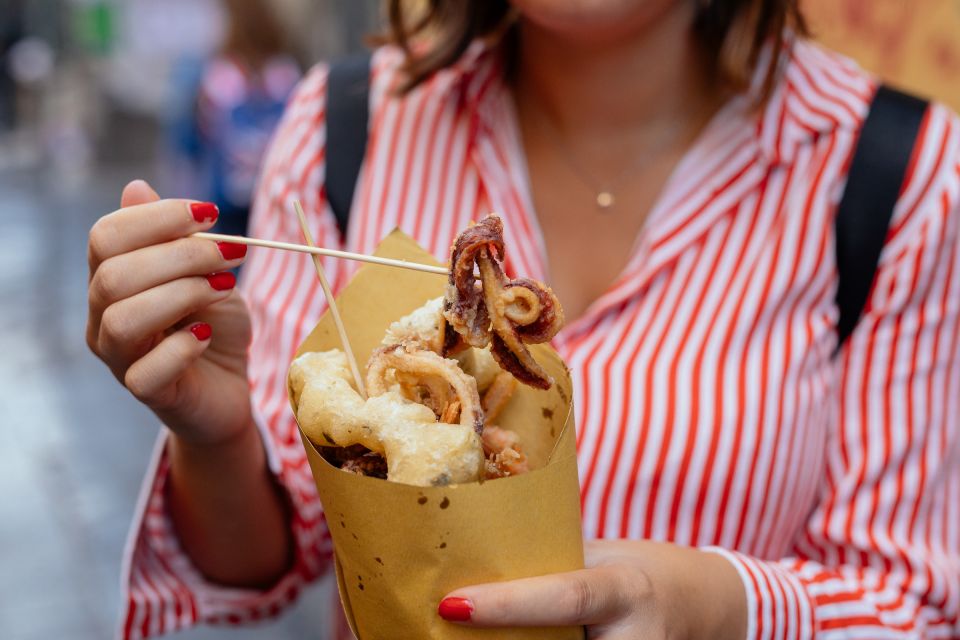 Naples: Private Food Tour – 10 Tastings with Locals - Pignaseca Market: Eating Where the City Shops
