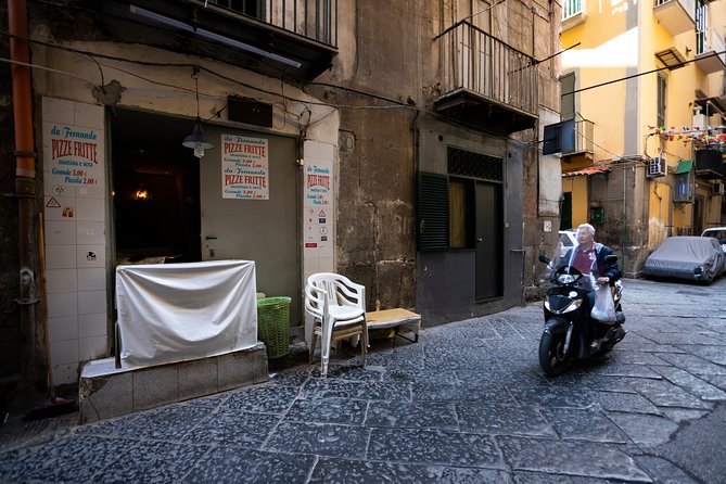 Naples Spanish Quarters Walking Tour Street Art, Folklore & Sweet - The Neapolitan sweets break: quick fuel, not a full meal