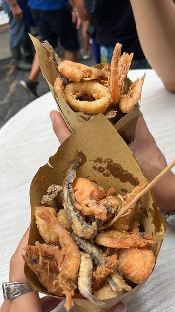 Naples: Street Food Experience With 6 Stops - Finding Naples through La Pignasecca, not just pizza talk