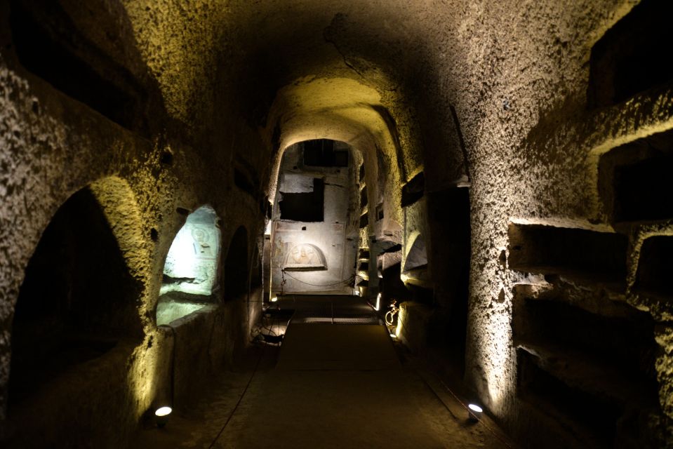 Naples: The Holy Mile 3-Hour Guided Tour - Presepe Favoloso: when Naples mixes devotion and neighborhood life