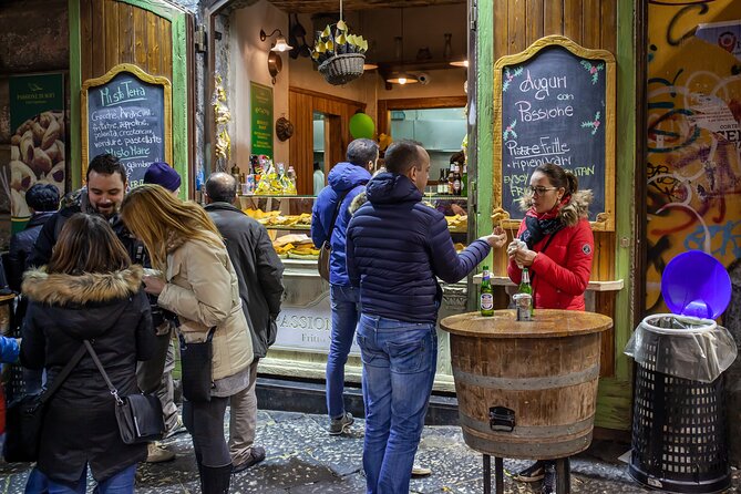 Naples' Ultimate Street Food Tour - Small Group by Do Eat Better - Key highlights to look for on this Naples street food tour