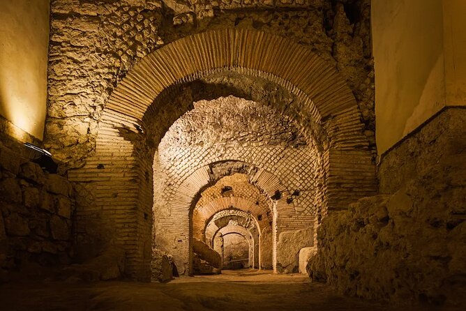 Naples Underground & Highlights Tour – Small Group Experience - Guides who keep the energy up (and what to expect from their style)