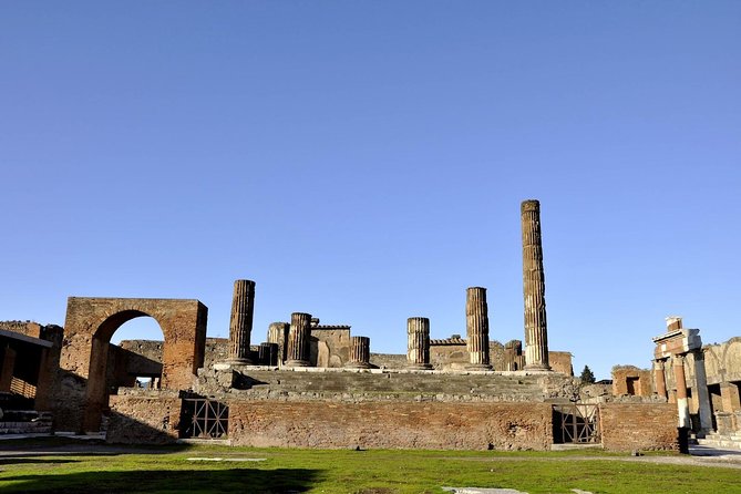 Pompeii: 2 Hour Private Tour with an Archeologist Guide - Key things that make this Pompeii tour worth your time