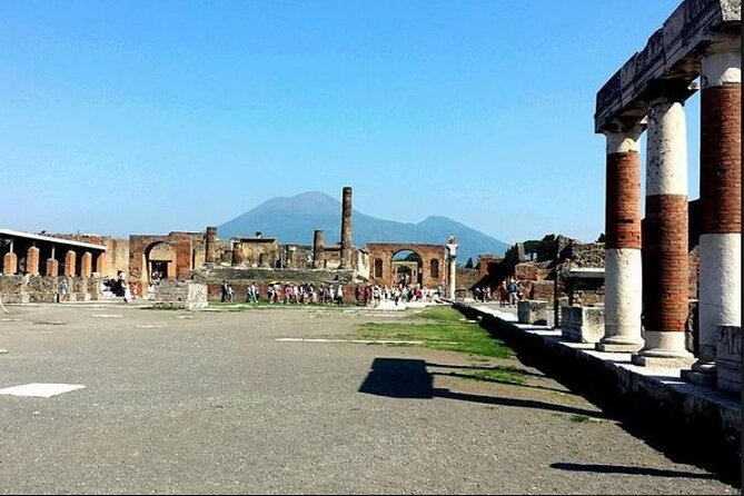 Pompeii 2h Small-Group Tour with Expert Archaeologist - Price and Value: What $32.67 Really Buys You