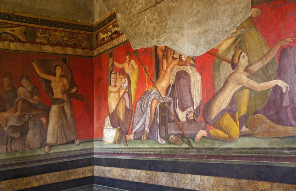 Pompeii 3hours Villa of Mysteries tour with an Archaeologist - Public spaces without the chaos: Theatre, Baths, Basilica, and the Forums