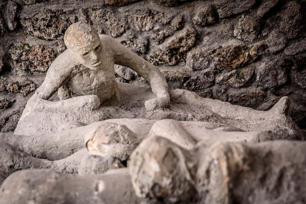 Pompeii: Archeological Tour & Wine Tasting at Mt. Vesuvius - The Van Ride Up: From Ruins to Casa Setaro at Vesuvius’ Foot