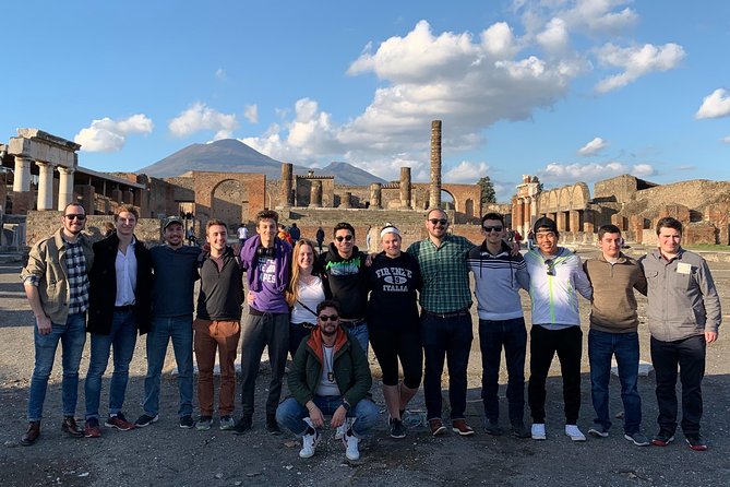 PompeiI Exclusive Tour with your Archaeologist in a Small Group - Meeting point at Via Villa dei Misteri and the priority-line advantage