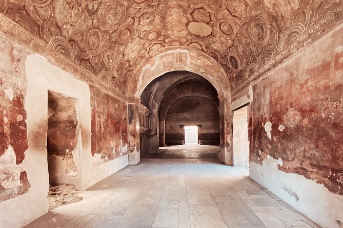 Pompeii Private Tour with an Archaeologist and Skip The Line - 3 hours - The Lupanar area: a shocking reality check