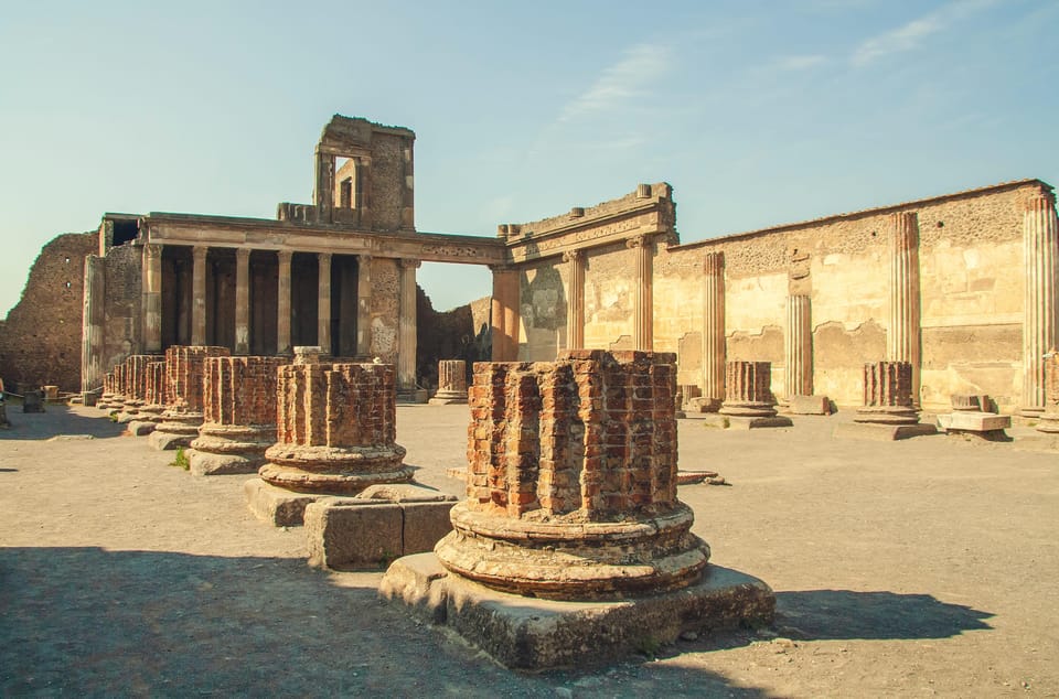 Pompeii: Skip-the-Line Entry & Audioguide - Streets of Ancient Pompeii: Aqueducts, Fountains, and Daily Life