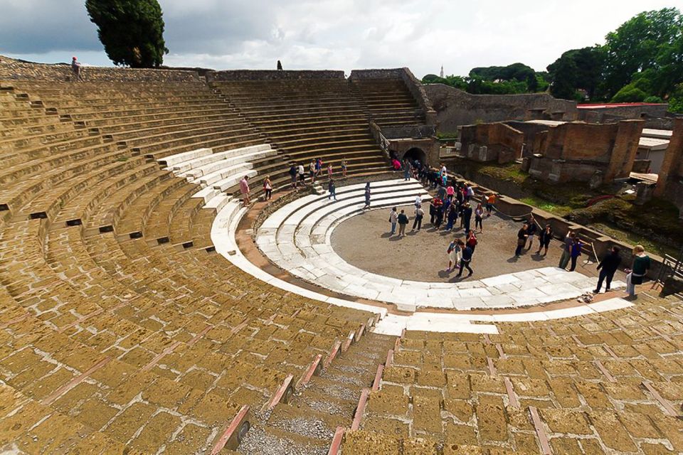 Pompeii: Skip-the-Line Guided Tour with Expert Archaeologist - City Walls and Naples Views: A Small Reward After the Heavy Footsteps