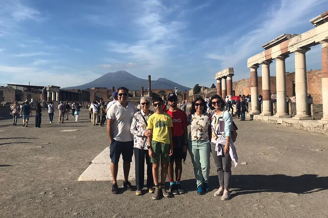 Pompeii Skip-the-line Tour with Archaeologist Guide - How the Best Guides Keep You Ahead of the Crowd