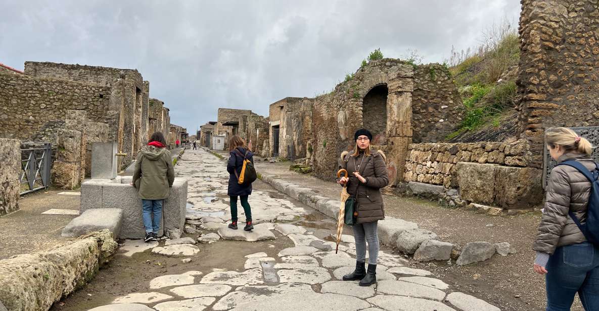 Pompeii: Small-Group Guided Tour with Skip-the-Line Ticket - Key things to know before you go