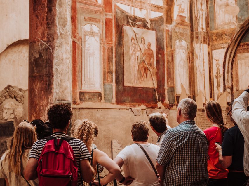 Pompeii: Small-Group Tour of Pompeii and Herculaneum - Pompeii for 2 hours: what your archaeologist guide helps you notice