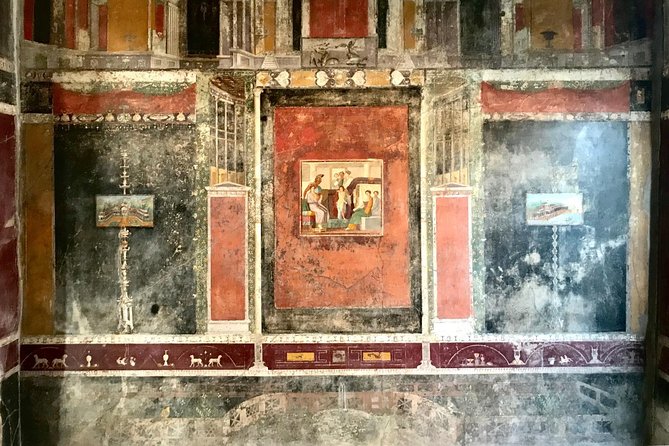 Pompeii Tour & Lunch with Wine Tasting Experience - Pompeii in 2 hours: the guide’s job is to save your time