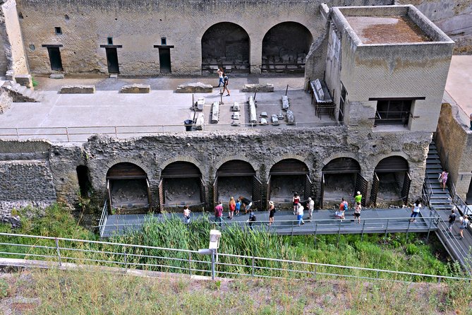 Private Day Tour to Vesuvius, Herculaneum & Pompeii with Pick Up - Lunch and Break Time: Don’t Let It Sink the Day