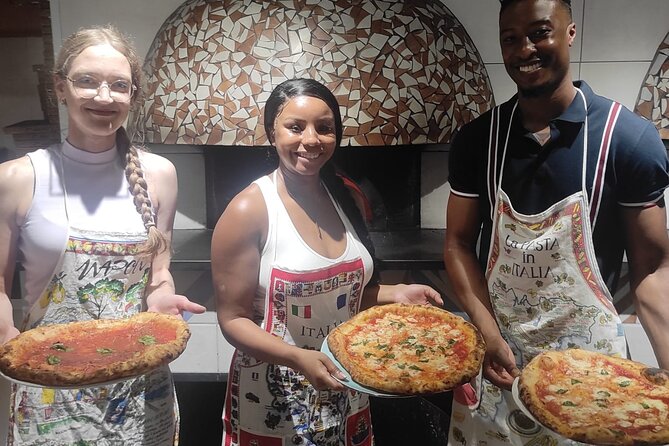 Semi-Private Pizza Making Experience in Naples with Drink - Wood-Burning Oven Baking: Getting the Heat Right