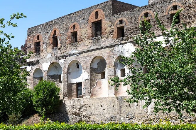 Stories of Pompeii: Small Group tour with archeology expert guide - The Guide Experience: Storytelling That Makes Ruins Make Sense