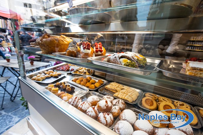 Street food in Naples with 6 Stops and Limoncello - Meeting at Piazza Carità and Then Letting the City Lead