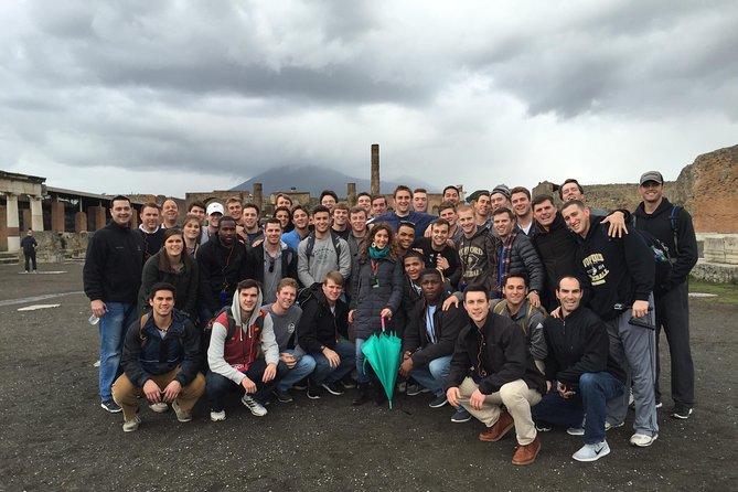 Tour in the ruins of Pompeii with an archaeologist - Why an Archaeologist Guide Like Ilaria Changes the Experience